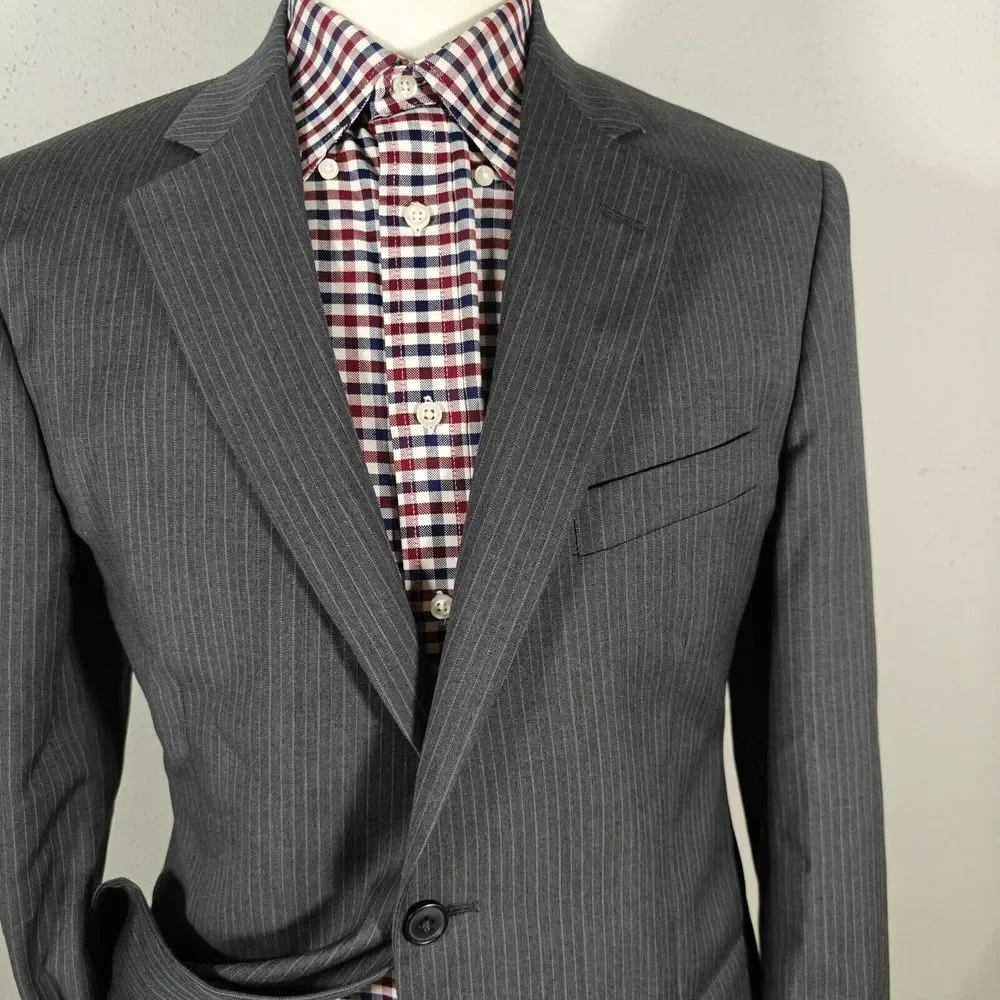Brooks Brothers 346 Men's Sport Coat Blazer Two Button Gray Pinstriped‎ Wool 40R